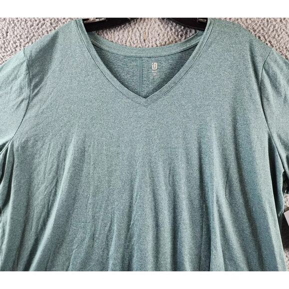 ID Ideology Women's Plus Size Curved-Hem V-Neck Top Sequoia Short Sleeves New - Picture 3 of 7